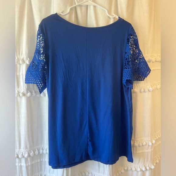 Royal blue lace sleeve soft blouse size 2XL - Picture 5 of 9